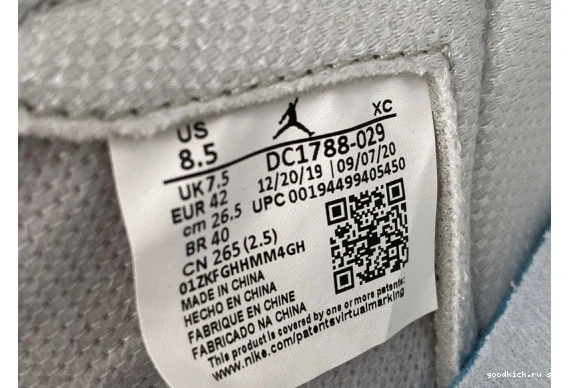 1 DC1788-029 DC1788-029 Japan Jordan Grey Neutral White Silver Metallic Air 0207